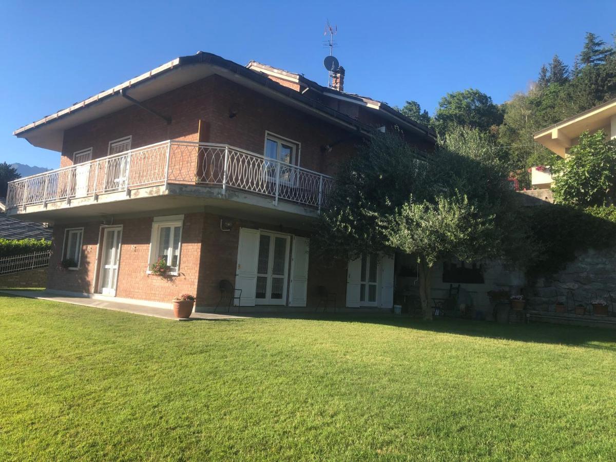 Villa Mara, una terrazza su Aosta Esterno foto